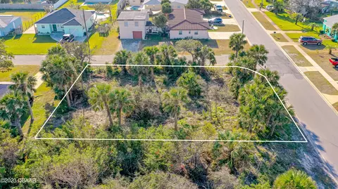 220 Rockefeller Dr, Ormond Beach, FL 32176 photo 2