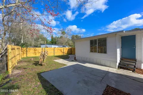 588 Cameo Dr, Ormond Beach, FL 32174 photo 4