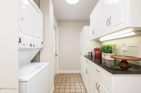 599 E Ridgewood Ave, Ormond Beach, FL 32174 photo 18