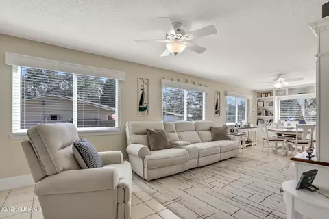 127 Riverview Dr, Edgewater, FL 32132 photo 8