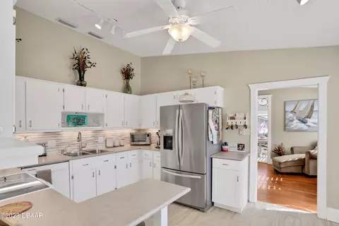 127 Riverview Dr, Edgewater, FL 32132 photo 16