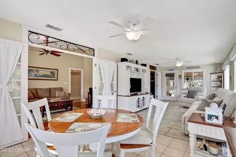 127 Riverview Dr, Edgewater, FL 32132 photo 14