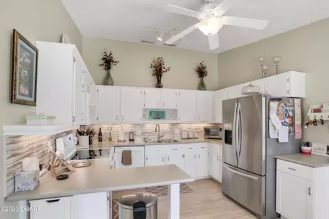 127 Riverview Dr, Edgewater, FL 32132 photo 17
