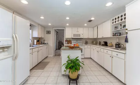 39 Central Ave, Ormond Beach, FL 32174 photo 6