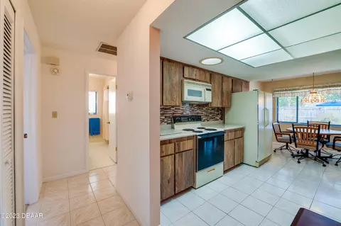 27 Nottingham Dr, Ormond Beach, FL 32174 photo 24