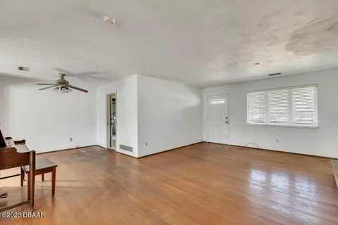 40 Pleasant Dr, Ormond Beach, FL 32176 photo 5