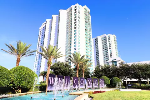 241 Riverside Dr #208-2, Holly Hill, FL 32117