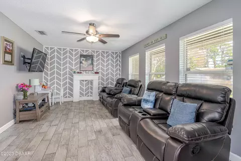 2910 Sabal Palm Dr, Edgewater, FL 32141 photo 9