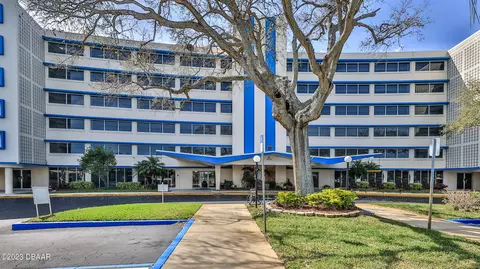 1224 S Peninsula Dr #219, Daytona Beach, FL 32118