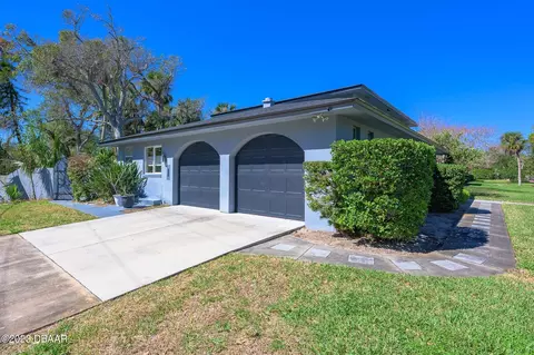 230 Landmark Cir, Ormond Beach, FL 32176 photo 5