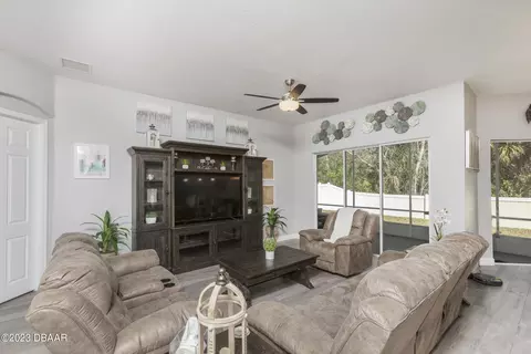 592 Coral Trace Blvd, Edgewater, FL 32132 photo 5