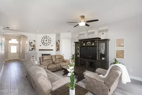 592 Coral Trace Blvd, Edgewater, FL 32132 photo 4