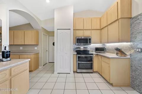 2406 Silver Palm Dr, Edgewater, FL 32141 photo 12
