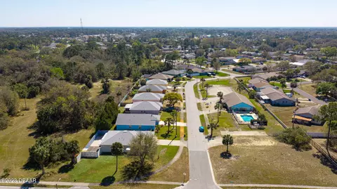 201 Falcon Ave, Edgewater, FL 32141 photo 17