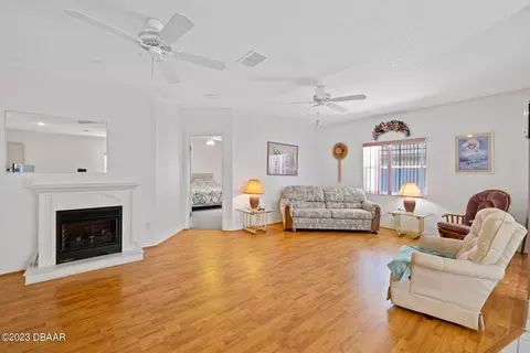 201 Falcon Ave, Edgewater, FL 32141 photo 6