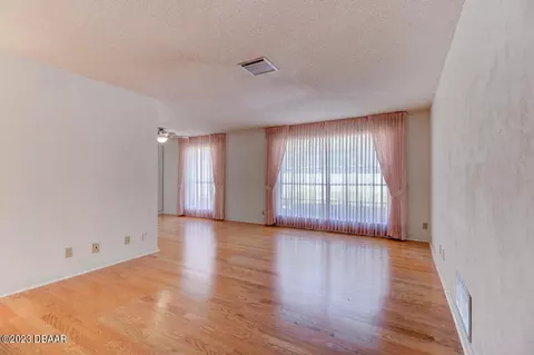 114 Rio Pinar Dr, Ormond Beach, FL 32174 photo 6