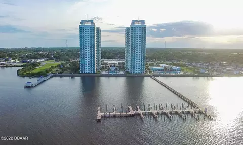 241 Riverside Dr #2206, Holly Hill, FL 32117