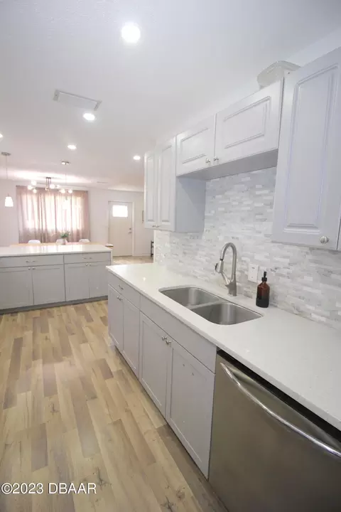 955 W Granada Blvd, Ormond Beach, FL 32174 photo 12