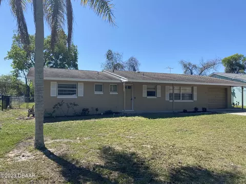 118 Virginia St, Edgewater, FL 32132