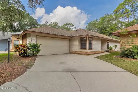 6236 Klondike Dr, Port Orange, FL 32127