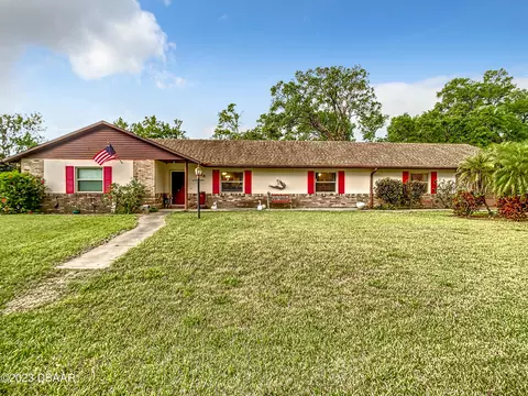 1928 Travelers Palm Dr, Edgewater, FL 32141