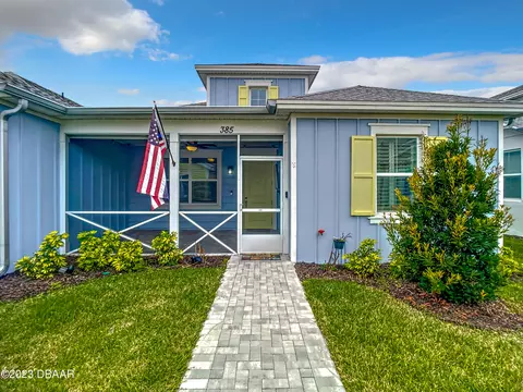 385 Parrot Ln, Daytona Beach, FL 32124