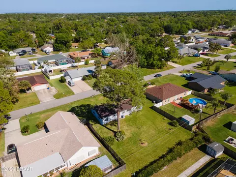 2918 Pine Tree Dr, Edgewater, FL 32141 photo 26