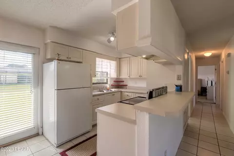 2918 Pine Tree Dr, Edgewater, FL 32141 photo 13