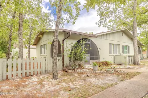 24 Summer Trees Rd, Port Orange, FL 32128