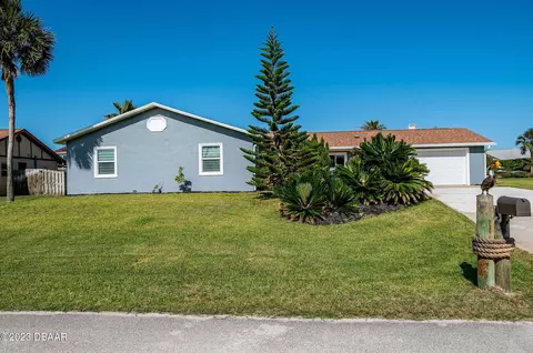 64 Sea Harbor Dr, Ormond Beach, FL 32176