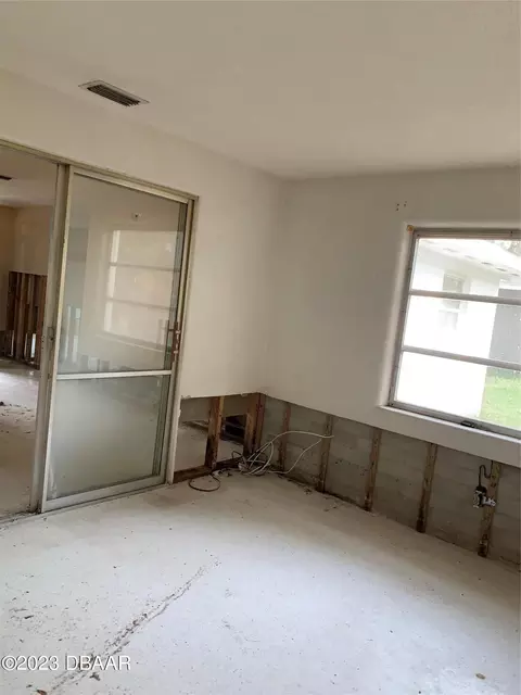 2224 Mango Tree Dr, Edgewater, FL 32141 photo 2