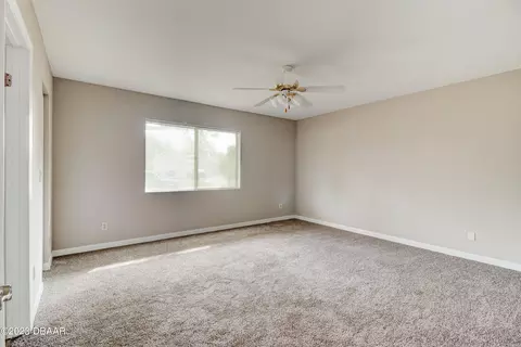 3212 Pine Tree Dr, Edgewater, FL 32141 photo 16