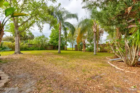 3212 Pine Tree Dr, Edgewater, FL 32141 photo 25