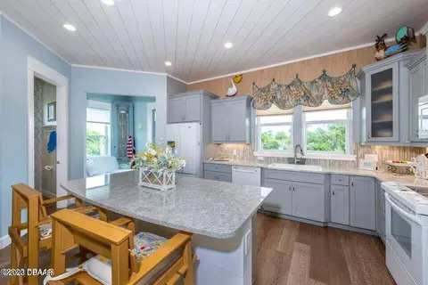 153 Capri Dr, Ormond Beach, FL 32176 photo 4