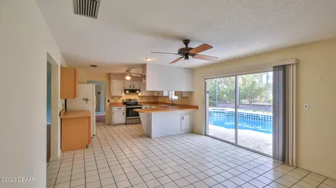 7 Sycamore Cir, Ormond Beach, FL 32174 photo 4