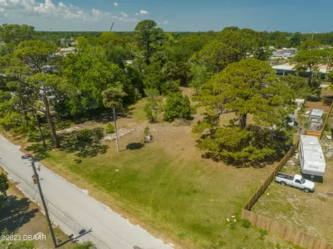 104 Joseph Dr, Edgewater, FL 32141 photo 3