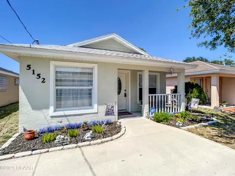 5152 Pineland Ave, Port Orange, FL 32127
