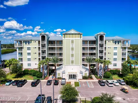5 Riverwalk Dr #304, New Smyrna Beach, FL 32169