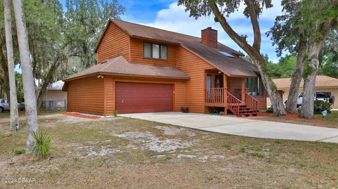 902 W 7th St, New Smyrna Beach, FL 32168