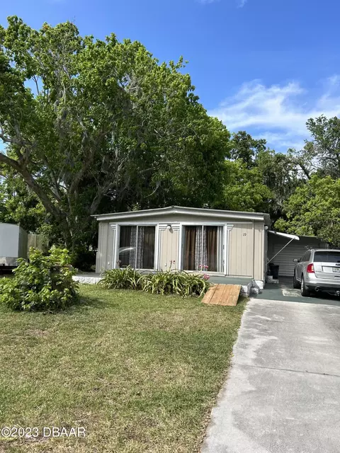 19 Cherrywood Ct, South Daytona, FL 32119