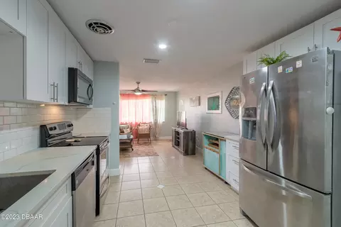 37 Palm Dr, Ormond Beach, FL 32176 photo 8