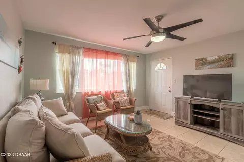 37 Palm Dr, Ormond Beach, FL 32176 photo 4