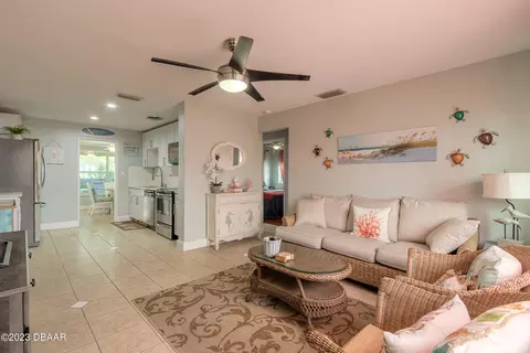 37 Palm Dr, Ormond Beach, FL 32176 photo 5