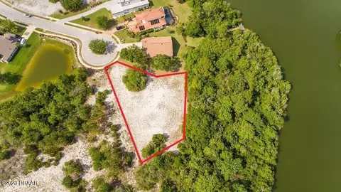 19 S Lakewalk Dr, Palm Coast, FL 32137