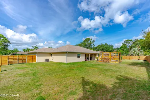2229 Tamarind Dr, Edgewater, FL 32141 photo 5