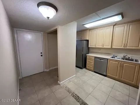 640 N Nova Rd #404, Ormond Beach, FL 32174 photo 3