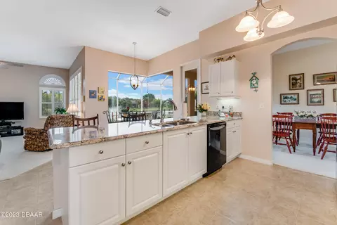 1413 Henlow Ln, Ormond Beach, FL 32174 photo 10