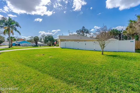 3330 Yule Tree Dr, Edgewater, FL 32141 photo 3