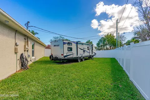 3330 Yule Tree Dr, Edgewater, FL 32141 photo 5