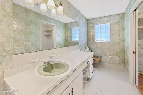 15 Sunny Beach Dr, Ormond Beach, FL 32176 photo 8